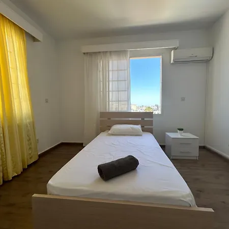 Modern Spacious Penthouse In *