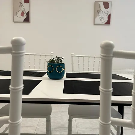 Modern Spacious Penthouse In *