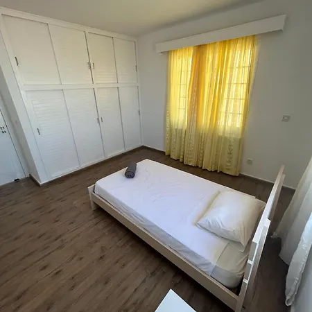 Appartement Modern Spacious Penthouse In *