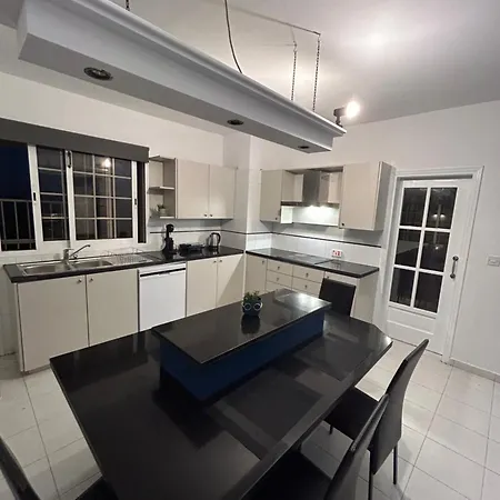 Modern Spacious Penthouse In Apartment Paphos