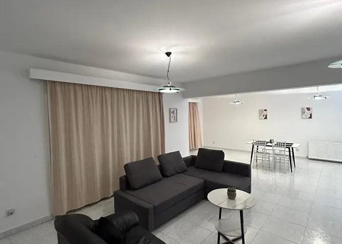 Modern Spacious Penthouse In Paphos