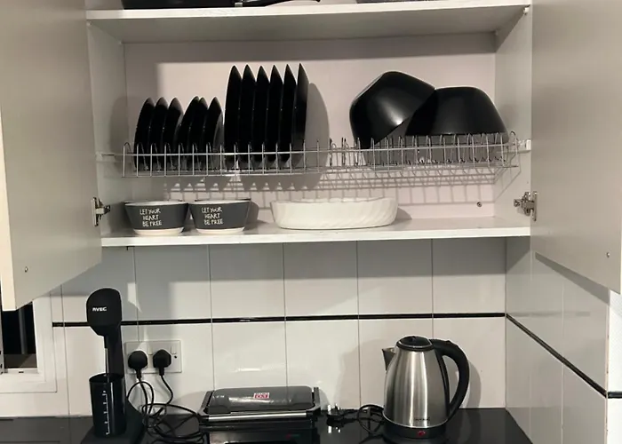 Modern Spacious Penthouse In *